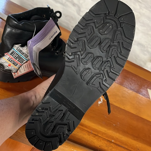 Siberian Husky waterproof boots NWT - Picture 13 of 16